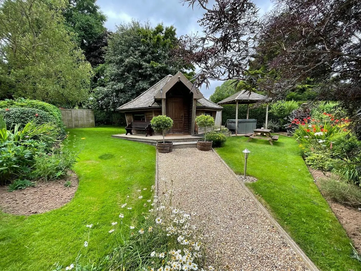 Burton Lodge Guest House & Spa Brandesburton